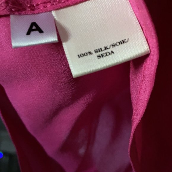 Ann Taylor - Bright Pink Silk Blouse - size small - Picture 5 of 5